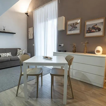 Rampe House - Loft In The Historic Center Of Napoli