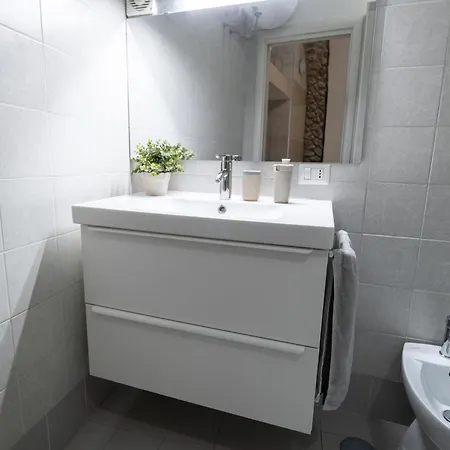Lejlighed Rampe House - Loft In The Historic Center Of Napoli